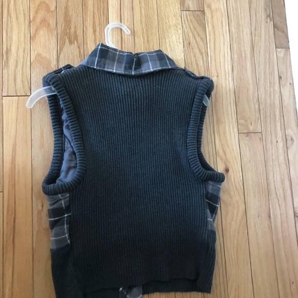 Sweater vest - Picture 3 of 3
